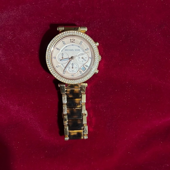 COPY - Michael Kors rose gold/tortoise watch - Picture 5 of 7